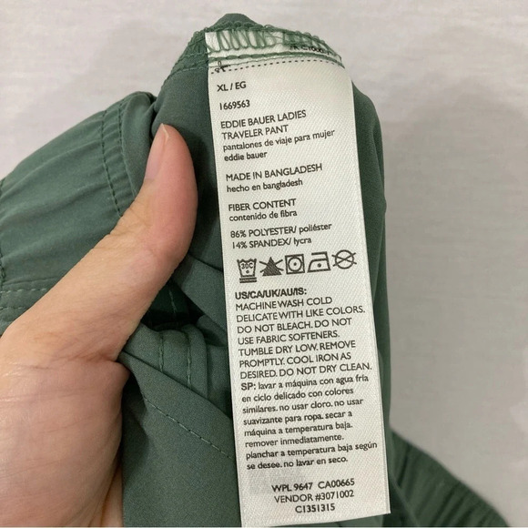 New Eddie Bauer Women's Green Lightweight Pull-on Traveler Pants size XL - Picture 3 of 10